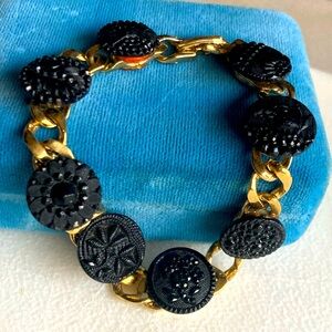 Vintage Antique Black Glass Floral Design 8 Button Gold-Tone Link Bracelet 7"